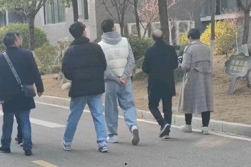 浙江男网红吃瓜事件是真的吗,真相揭秘还是网络炒作? 第1张 浙江男网红吃瓜事件是真的吗,真相揭秘还是网络炒作? 第1张